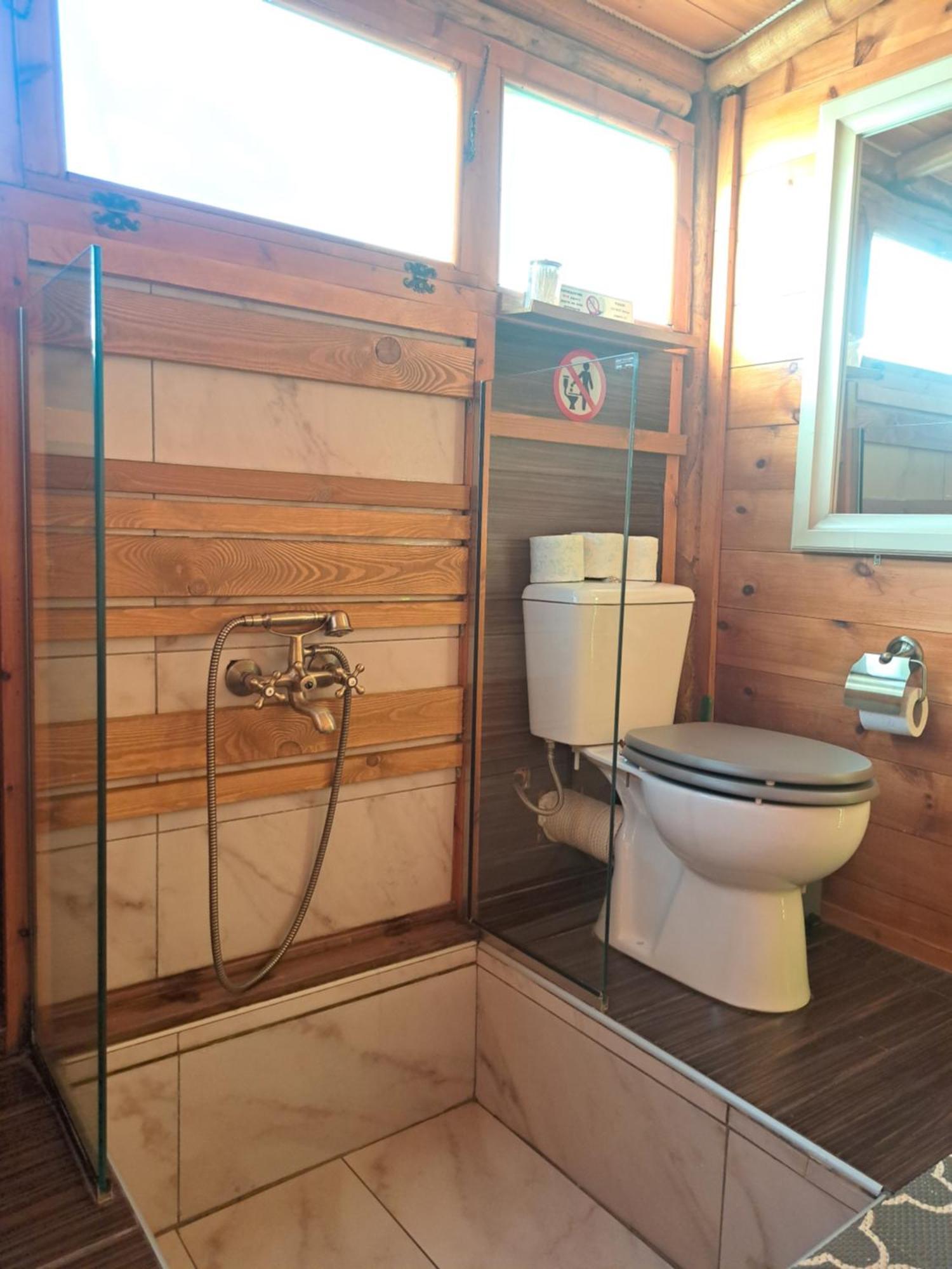 Wooden House At The Mountain-private Landhaus Paránimfoi